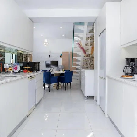 Dion Retreat By Villa *